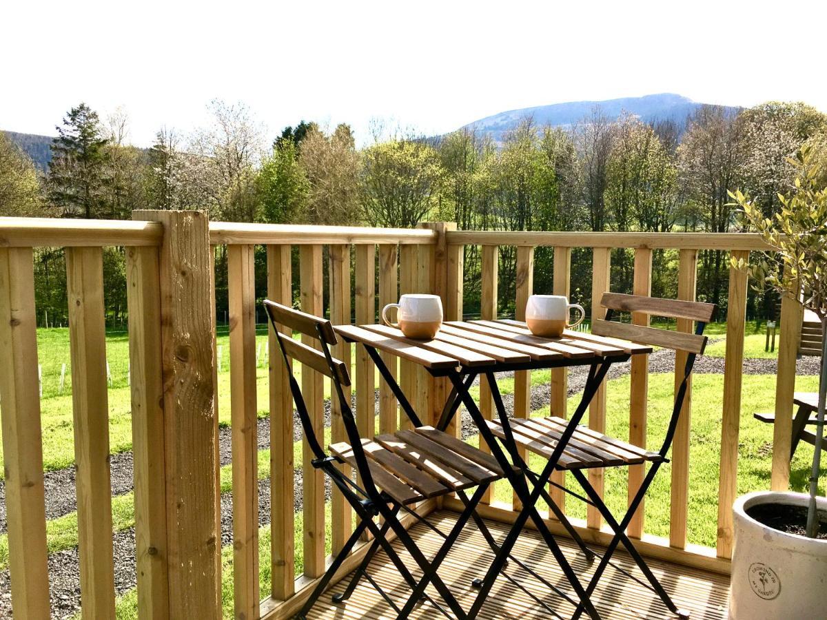 Rosemary Shepherds Hut, Clay Bank Huts Ingleby Greenhow ภายนอก รูปภาพ
